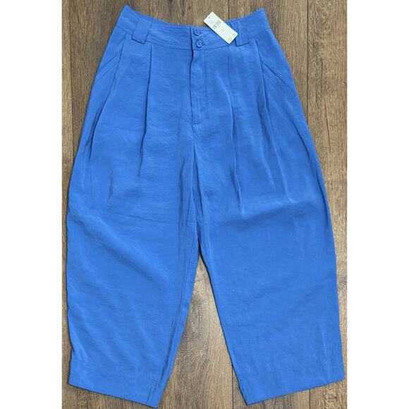 NWT $138 By Anthropologie Cropped Pleated Trousers Pants Blue Light Weight sz 4 - Picture 2 of 5